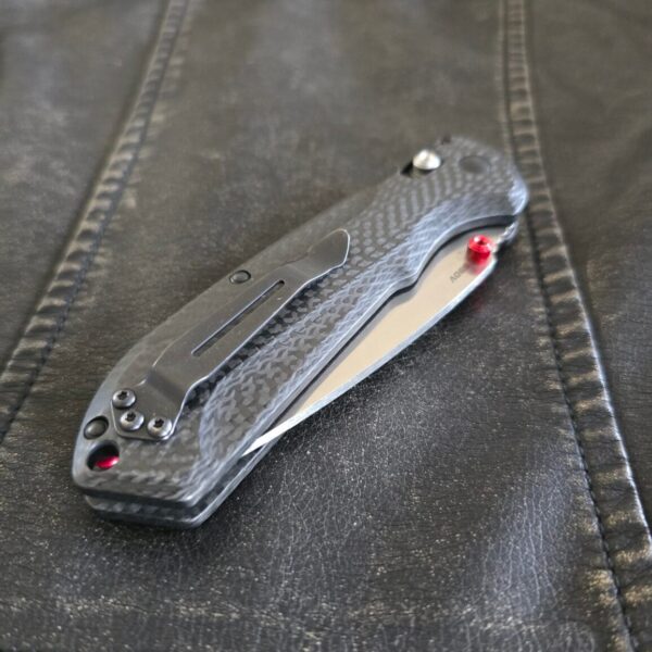 Benchmade 560-03 Freek in Black Carbon Fiber and S90V