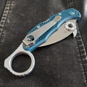 Spyderco Delica Wharncliffe Blue K390 C11FPWK390 with Custon Signet Ring and Fang