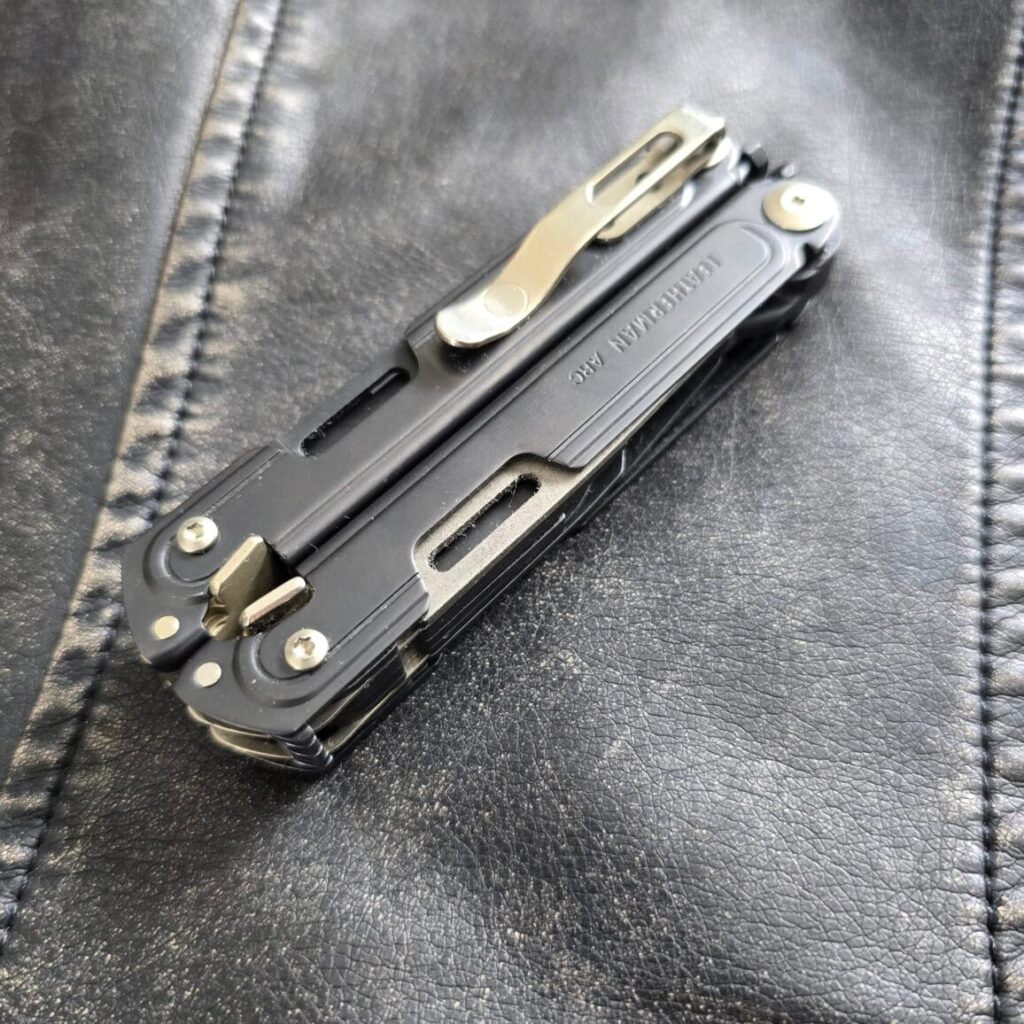 Leatherman Limited-Edition ARC Obsidian Black 833206 – gallery image 2