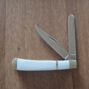 Rough Rider Trapper in White Bone & Abalone