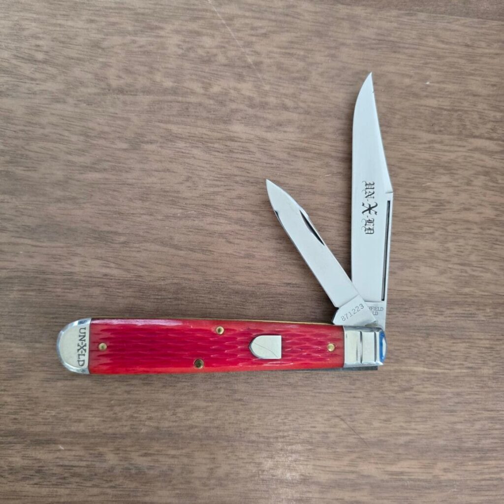 Great Eastern Cutlery #871223 Indian Paintbrush Jigged Bone knife for sale