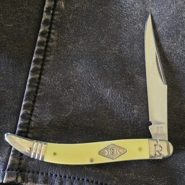Rough Rider Large Toothpick in Yellow Synthetic