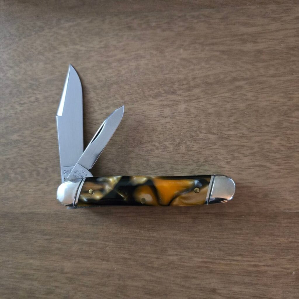 Great Eastern Cutlery #661210 Pumpkin Patch Acrylic 1 of 48 pcs. no serial numbers (see pictures for age related patina) – gallery image 3