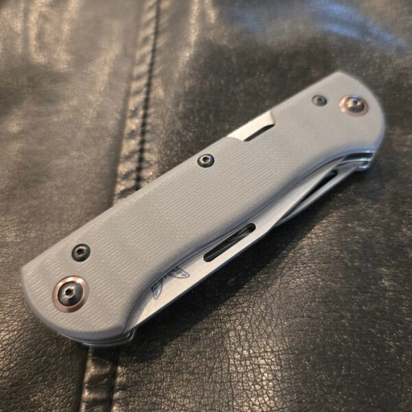 Benchmade 317 Weekender in CPM-S30V and Gray G10