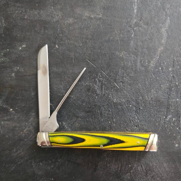ROUGH RYDER RR2266 The Pipe Doctor WASP series pocket knife in G10