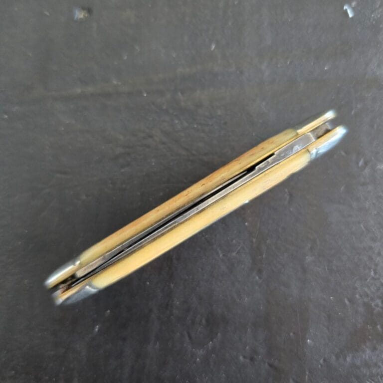 Great Eastern Cutlery #681221 Cowhide Jigged Bone HEAVILY USED