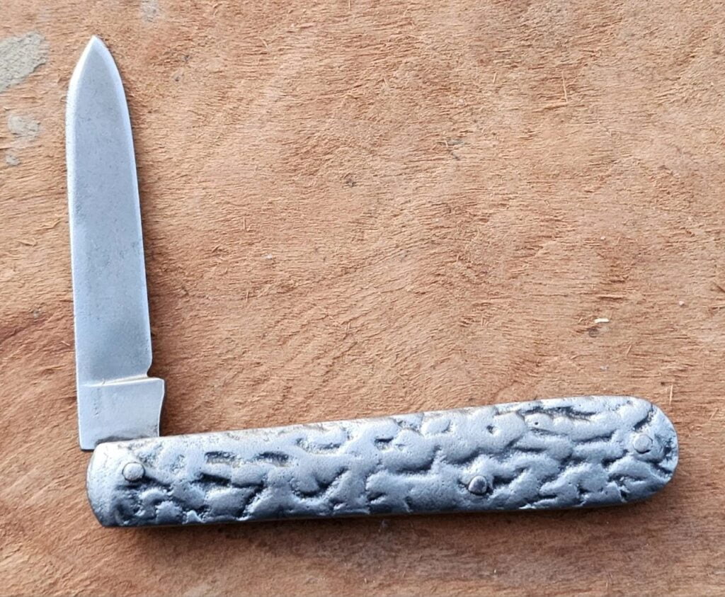 Vintage English jack knife I*XL George Wostenholm Sheffield England – gallery image 5