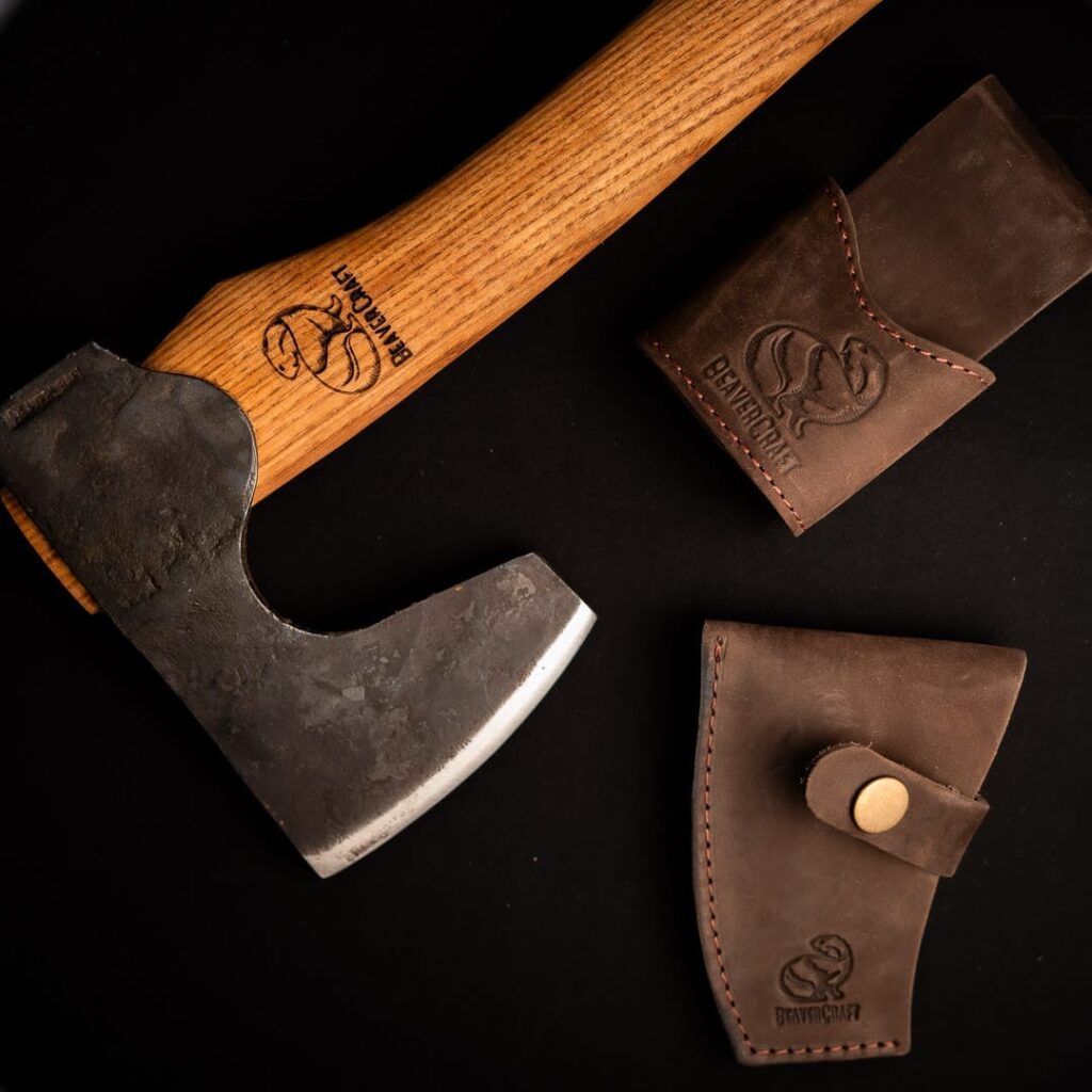 AX6 – Compact Long-Bearded
Bushcraft Hatchet – gallery image 2