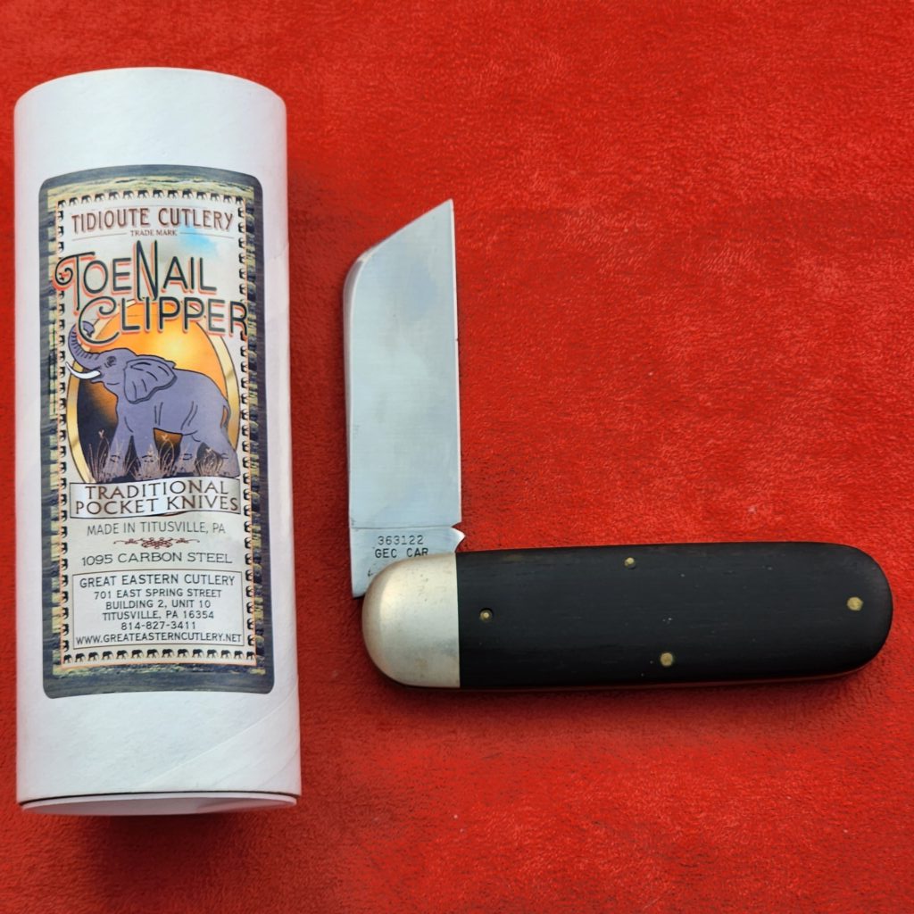 GEC #363122 Ebony Wood Toenail Clipper – gallery image 2