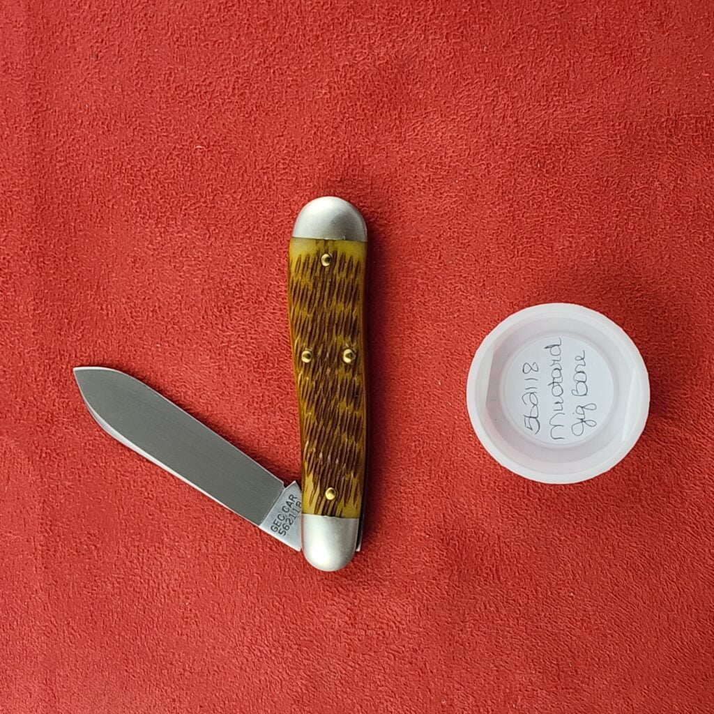 GEC #562118 Mustard Jigged Bone – gallery image 3