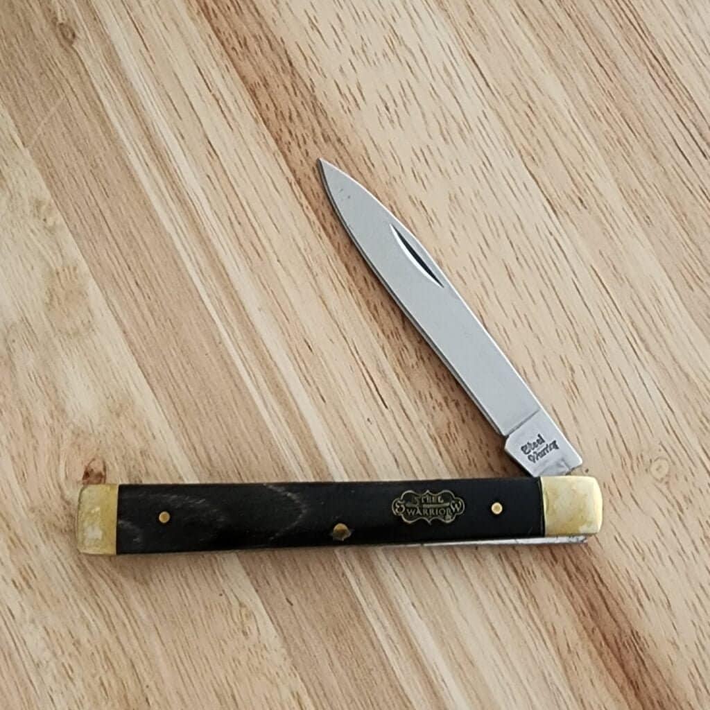 Steel Warrior by Frost Cutlery Cape Buffalo Horn Doctors Knife – gallery image 4