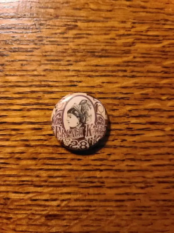 Great Eastern Cutlery Button French Kate 28