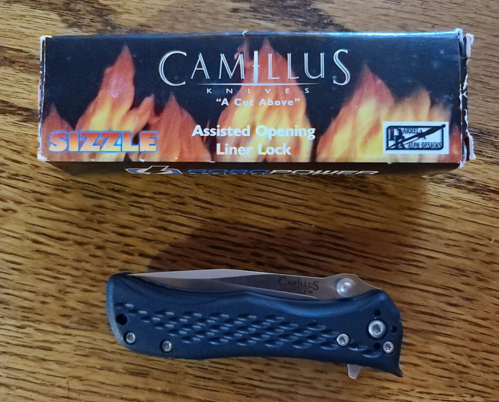 Camillus Frame Lock folder with belt clip Sizzler, Robo Powered – gallery image 5