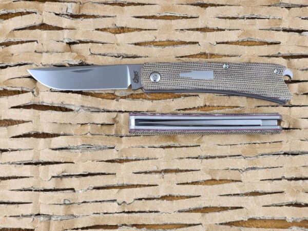 Esnyx Beer Buster Jr. Slip Joint with Green Micarta over Red G10 Inlay in M390 - Image 3