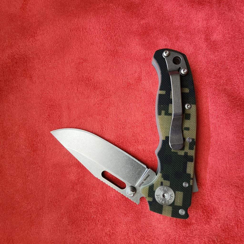 Demko AD20.5 - Clip - Digi Camo - S35VN – gallery image 4