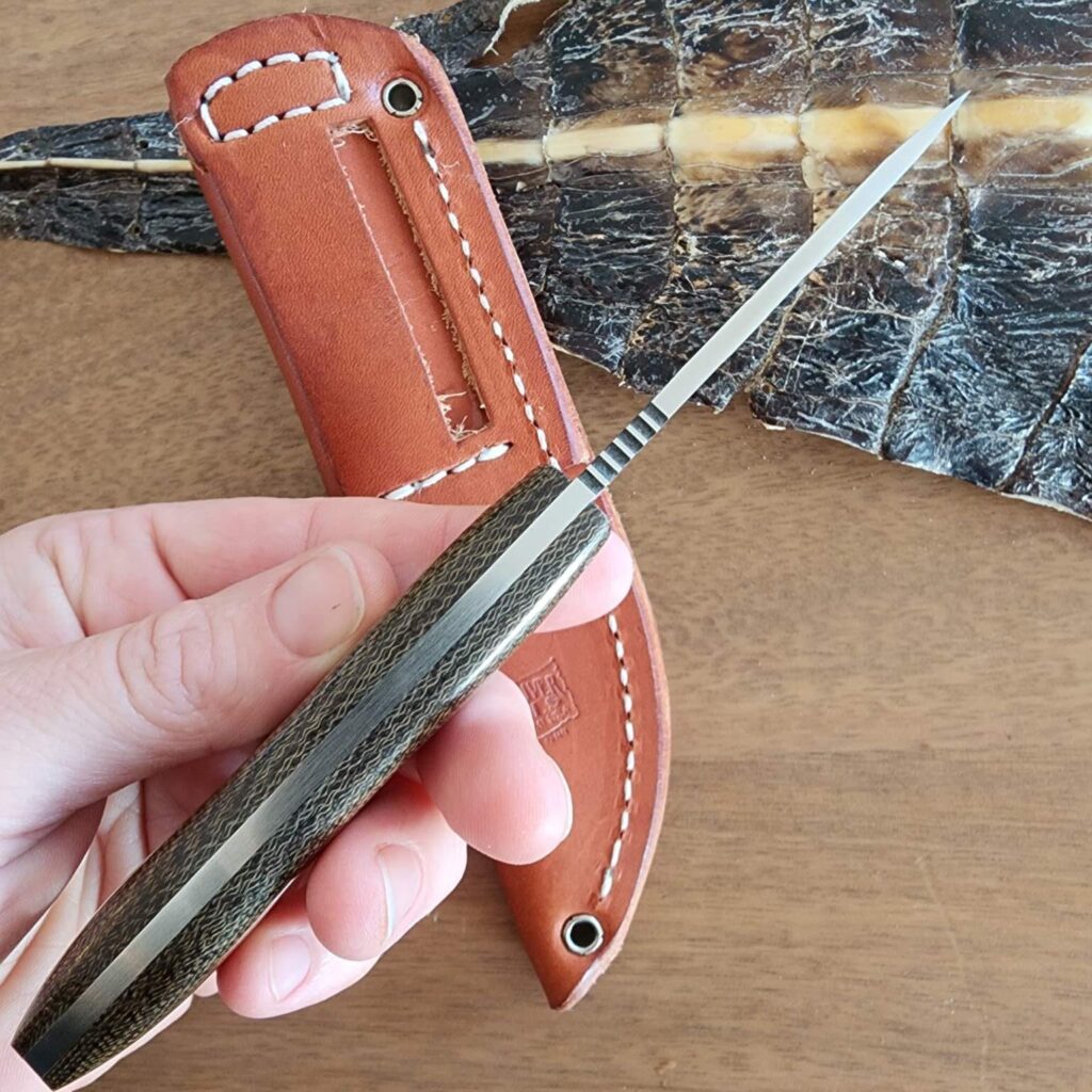 Bark River Green Canvas Micarta Adventurer in Elmax – gallery image 2