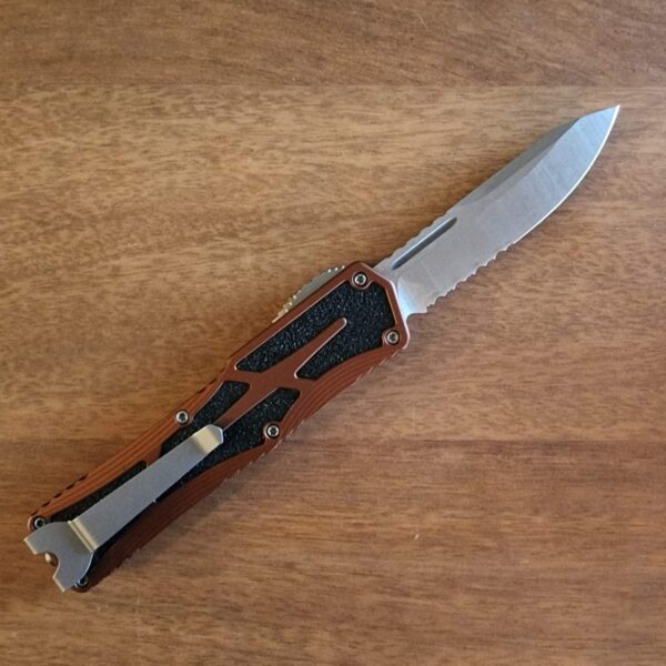 Heretic Knives Colossus Single Edge Stone Wash Serrated Root Beer H039-2B-RB