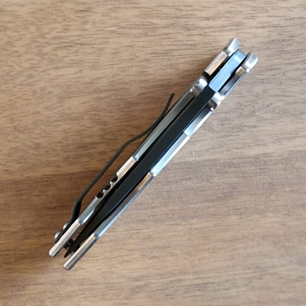Paragon Knives USA "MOD" Master of Defense Frame Lock Aluminum Silver/Black Hornet – gallery image 3