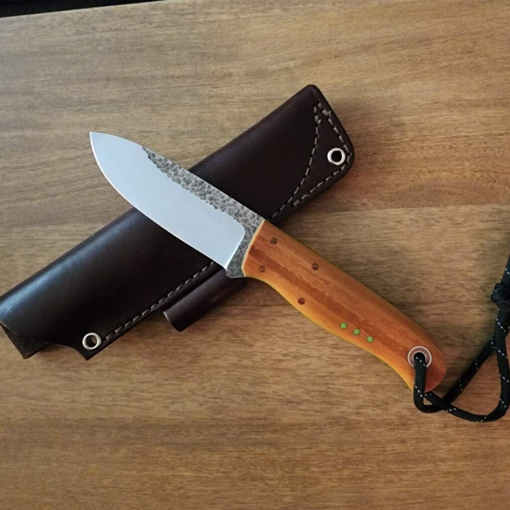 Fiddleback Forge Bushcrafter Vintage Chedder Paper Micarta Natural/Lime Liners and Pins, Convex Grind 8670 – gallery image 2
