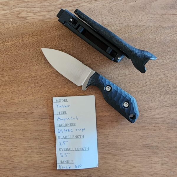 Terra Knives Trekker Magnacut 5.5" OAL Black G10 – gallery image 1