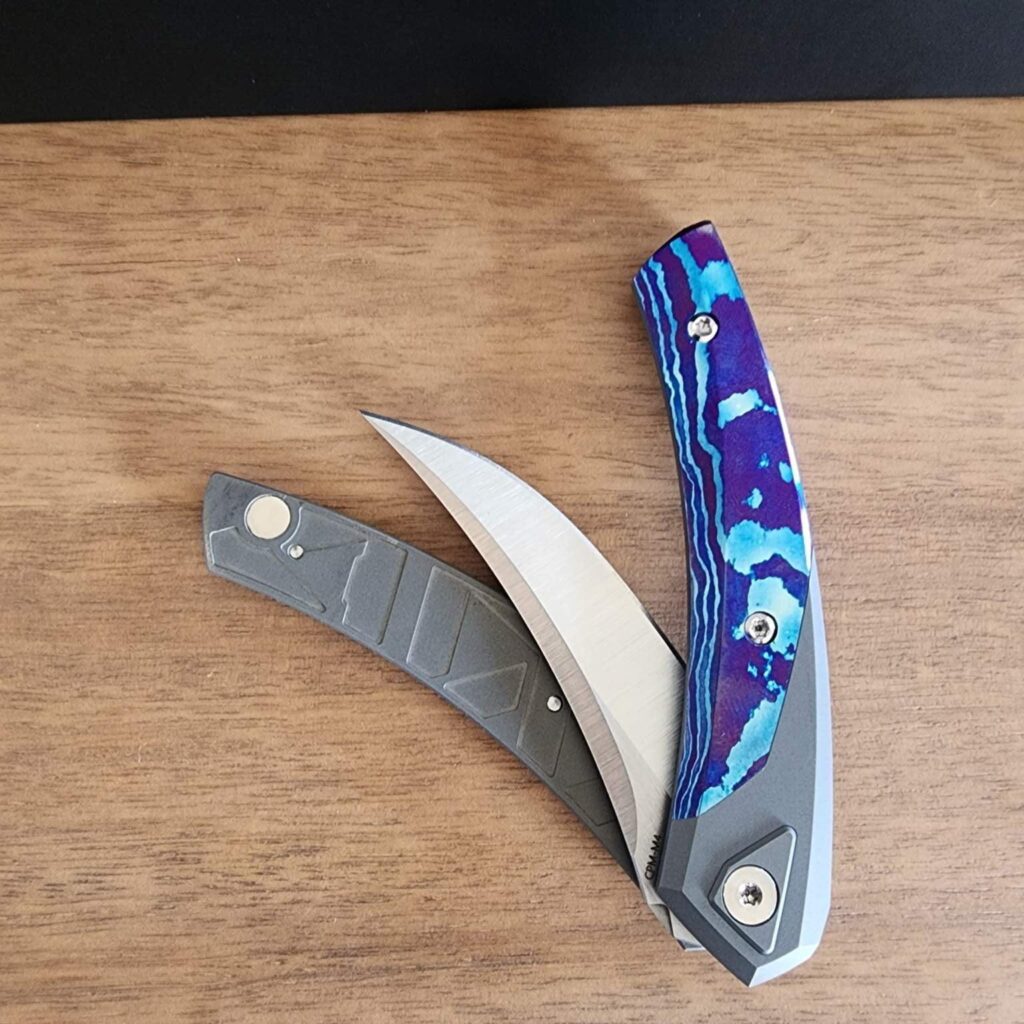 Suprlativ Piranha in Titanium Dark Blast/ Mokuti and M4 Belt Satin – gallery image 3