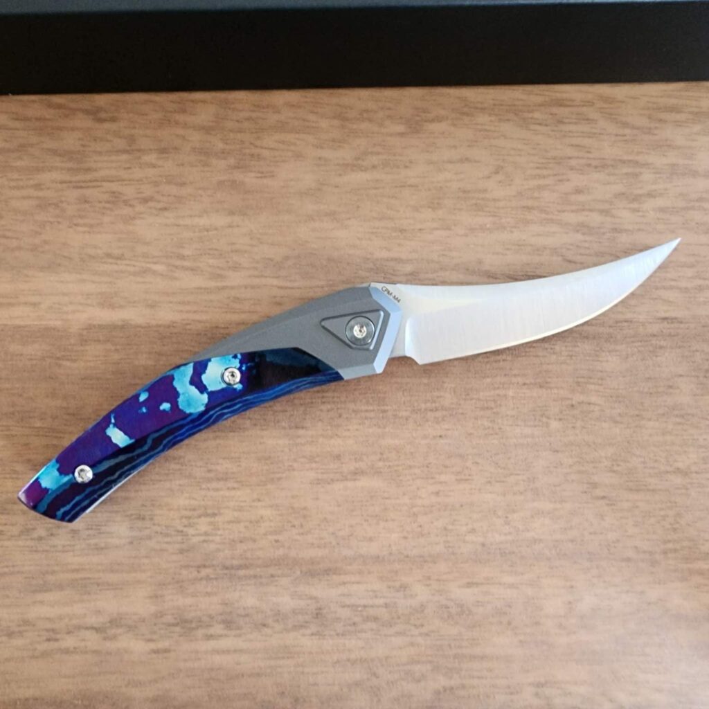 Suprlativ Piranha in Titanium Dark Blast/ Mokuti and M4 Belt Satin – gallery image 5