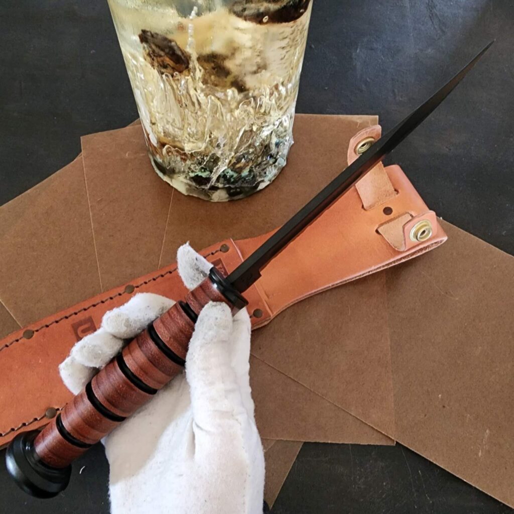 KaBar USMC 1218 Brown Stacked Leather, Partially Serrated – gallery image 2
