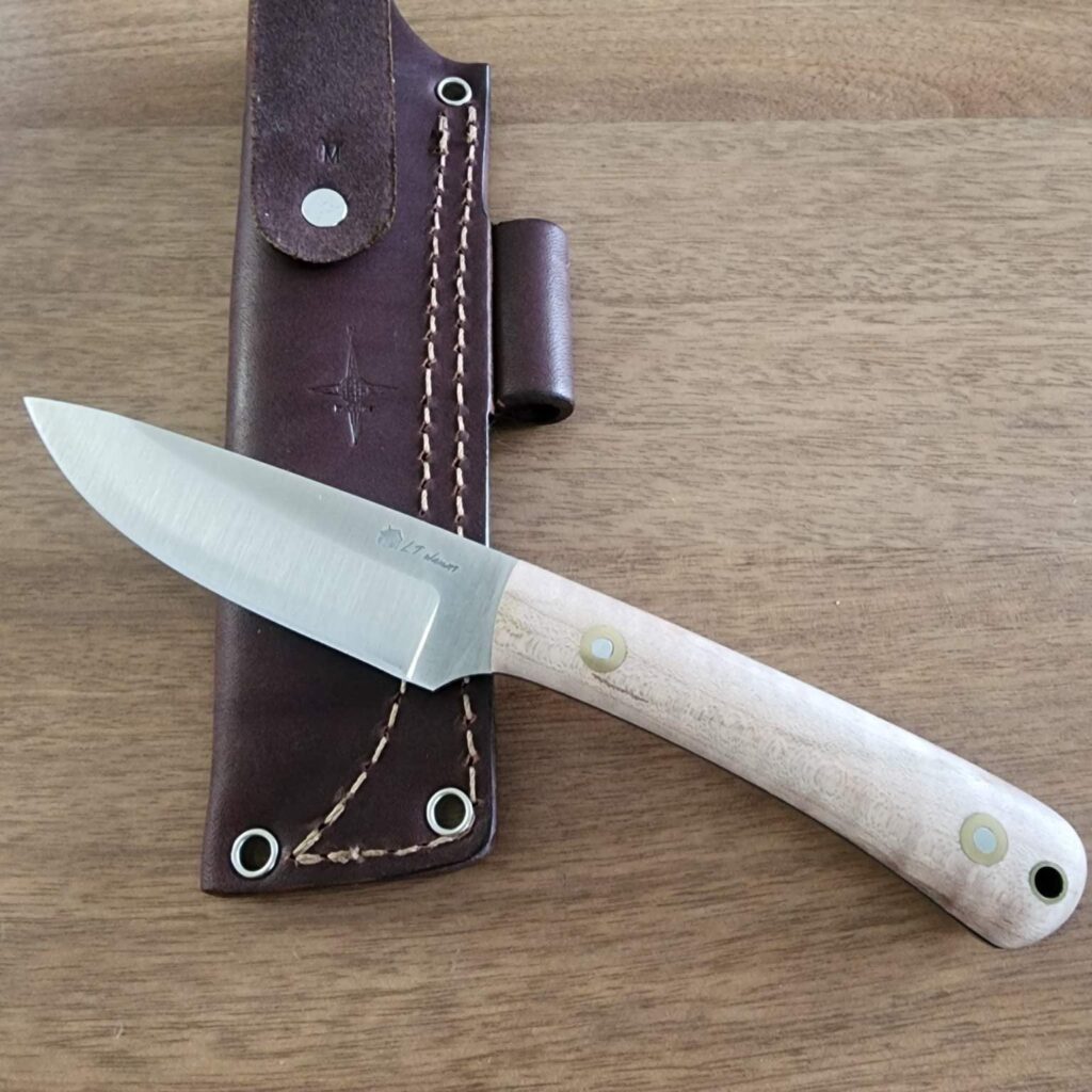 L.T. Wright Hand Crafted Knives Large Workhorse D2 Saber Maple Black Liners – gallery image 4