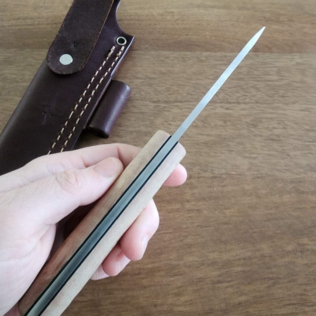 L.T. Wright Hand Crafted Knives Large Workhorse D2 Saber Maple Black Liners – gallery image 3