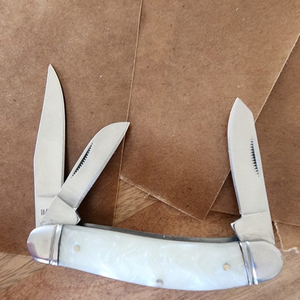 Imperial /Schrade Vintage USA Made Canoe IMP11 in Acrylic – gallery image 2
