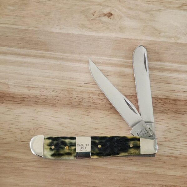 Case USA 2020 Mini Trapper Olive Green Peach Seed Jigged Bone 6207 SS – gallery image 1