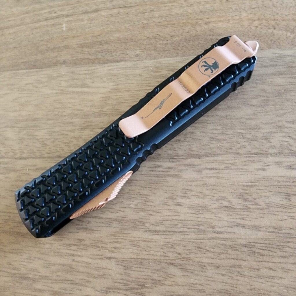 Microtech Ultratech Trigrip Copper Cerakote/Black DLC Tanto in M390 SN 116 USA Made 11/2022 – gallery image 6