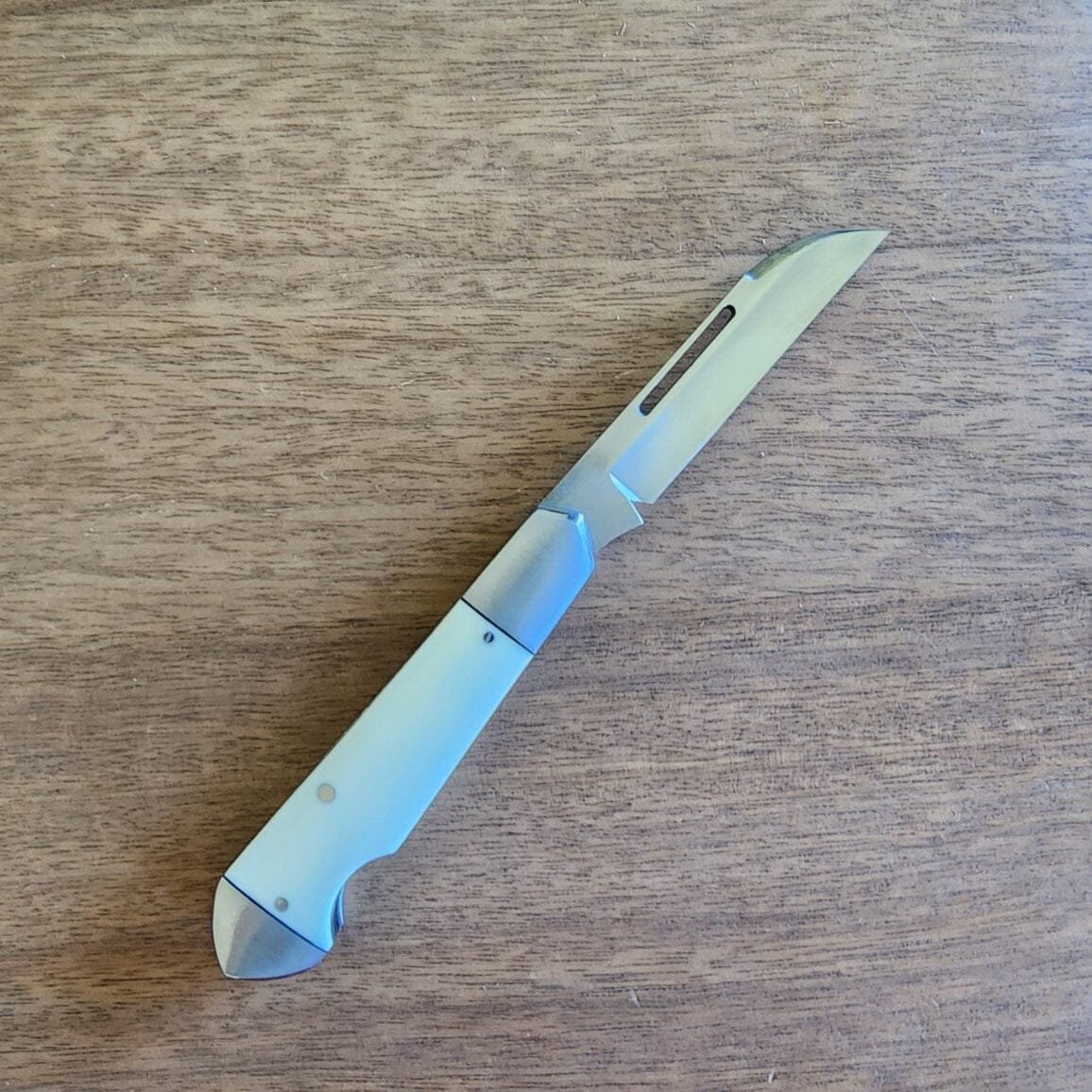 K'Roo Custom Easy Open Wharncliffe Teardrop Jack in Warthog Tusk Created May 2024 by W. O'Kelly – gallery image 5