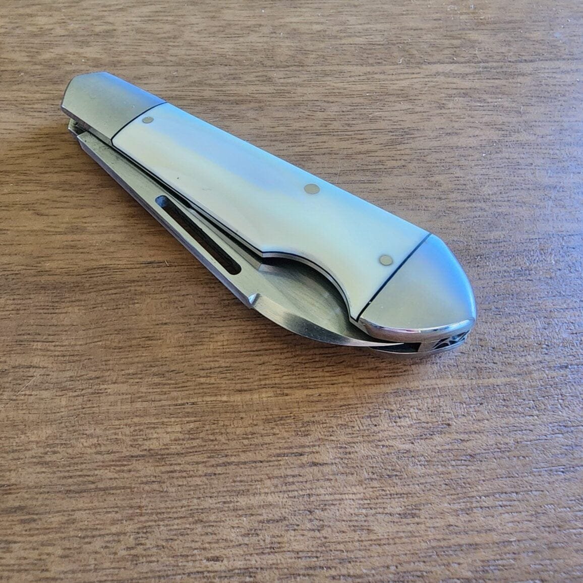 K'Roo Custom Easy Open Wharncliffe Teardrop Jack in Warthog Tusk Created May 2024 by W. O'Kelly – gallery image 2