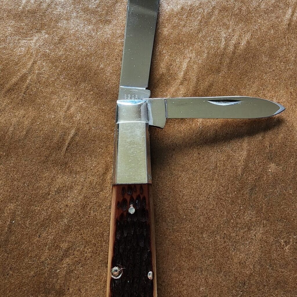 Case XX 6 Dot USA 6205 R Jigged Bone (gently used) – gallery image 4