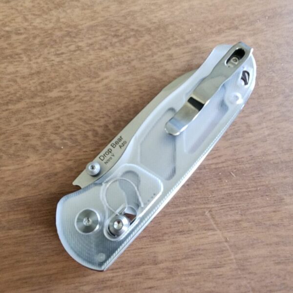 Kizer Drop Bear By Azo with Nitro V Satin Blade, PMMA & Clutch Lock. Model V3619A1 - Image 4
