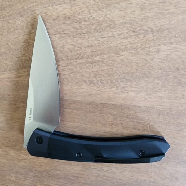 Kizer Momo By Vladimir with 154CM Blade and Aluminum Handles. Model V4663C1