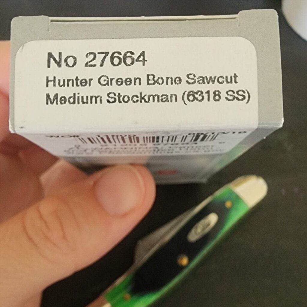 Case XX USA 6318 SS Hunter Green Sawcut Bone Medium Stockman – gallery image 2