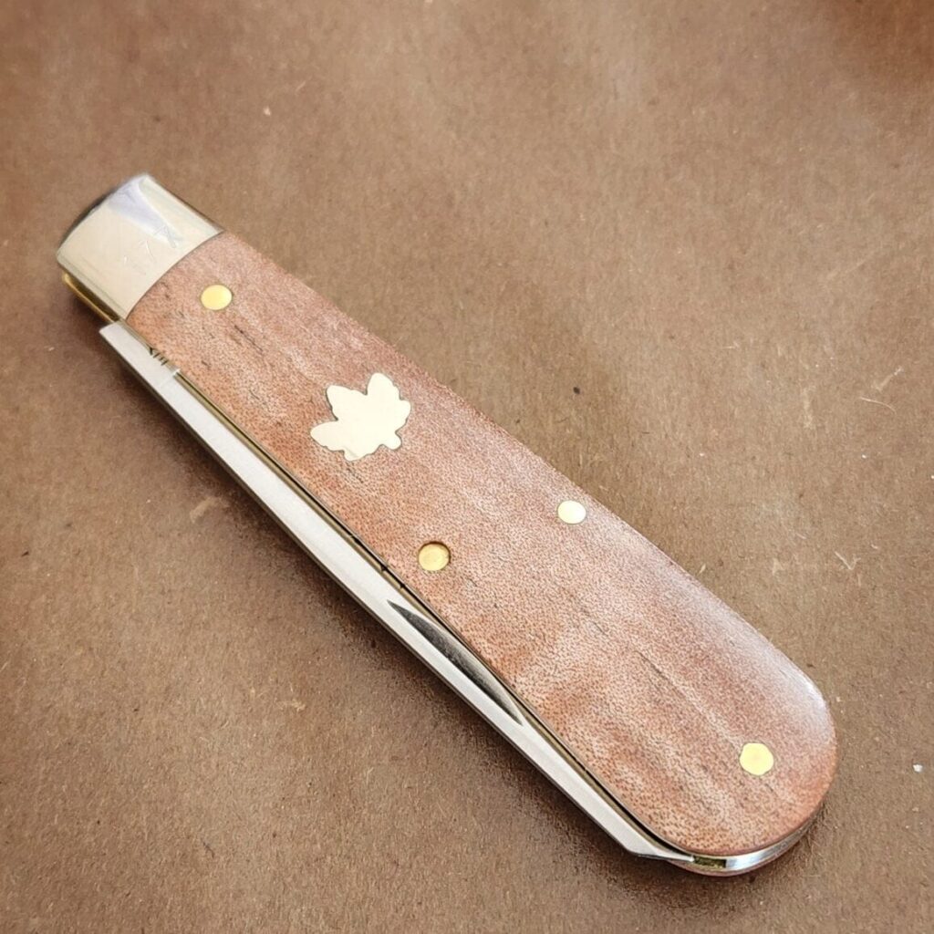 Great Eastern Cutlery #394124 Fiddleback Maple SN 177 – gallery image 2
