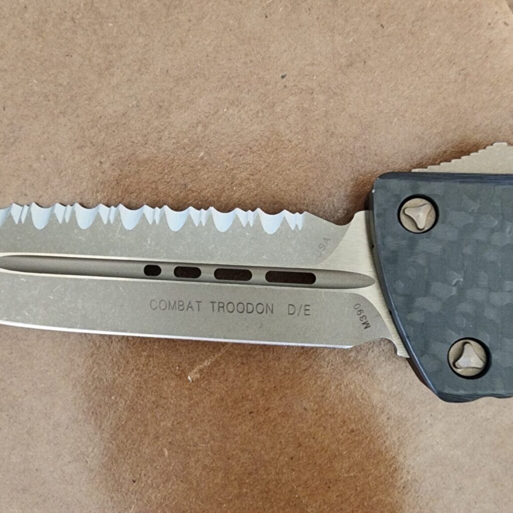Microtech USA Combat Troodon D/E Signature Series Carbon Fiber Bronze Apocalyptic Full Serrated 142-15 APCFS SN440, 08/2021 – gallery image 2