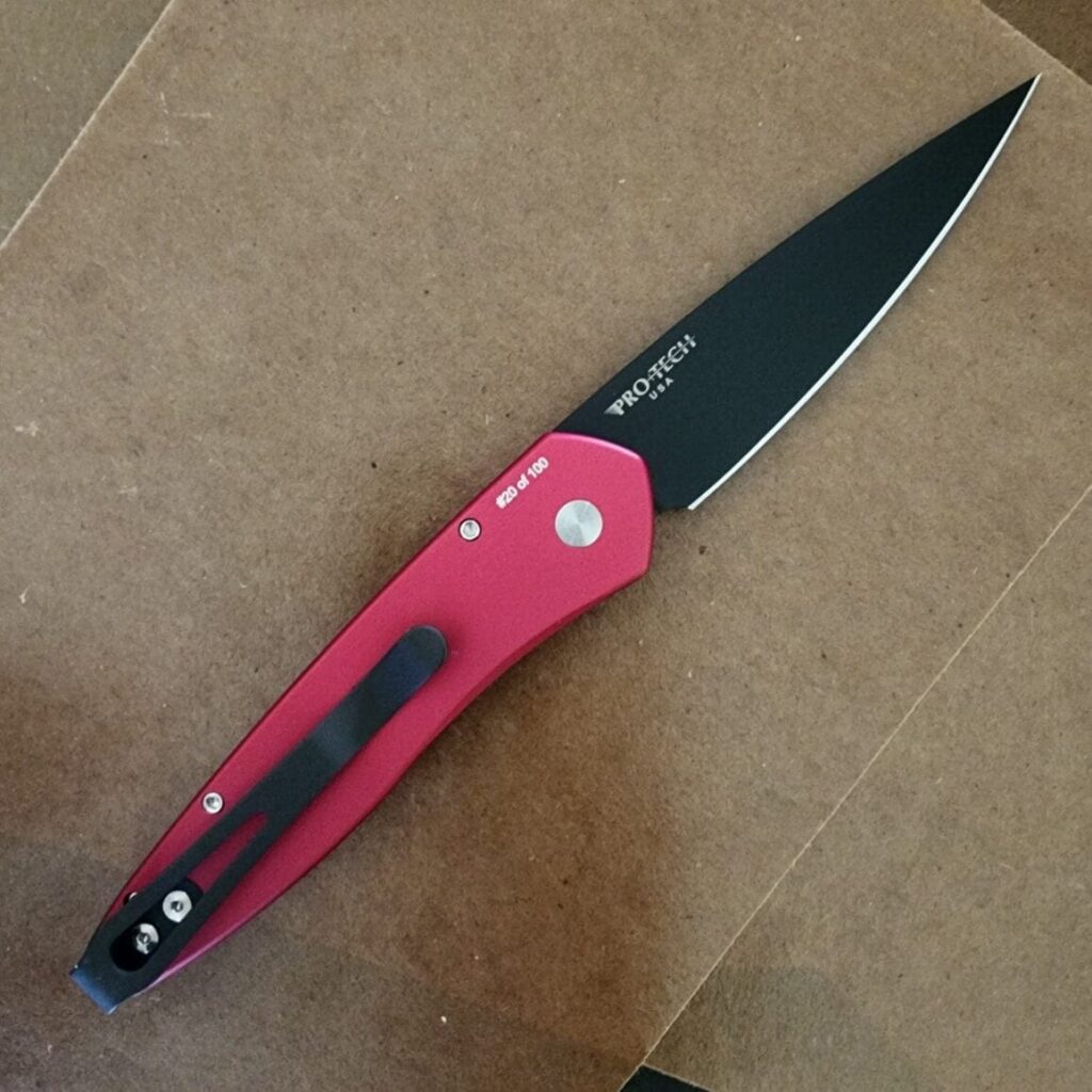 Protech Fight'n Rooster Newport with Solid Red Handle, Black DLC Blade, Black Lip Pearl Button and Black Clip #7 of 100 – gallery image 8