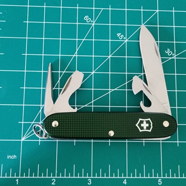 Victorinox Swiss Army Pioneer Green Aluminum – gallery image 1