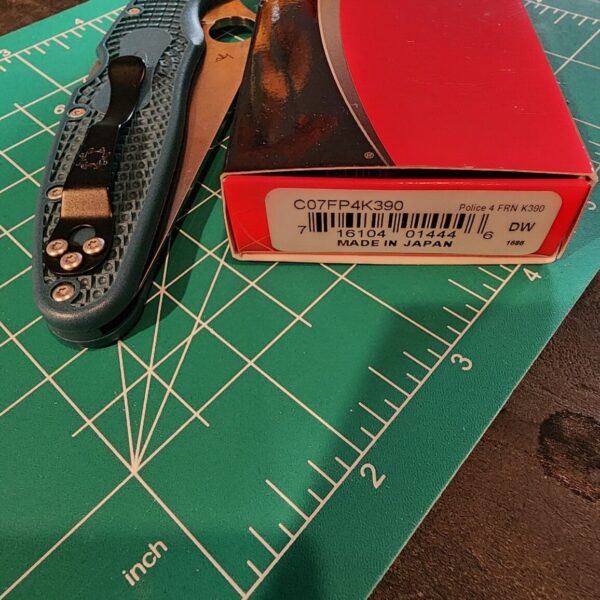 Spyderco Police 4 FRN K390 C07FP4K390 - Image 2