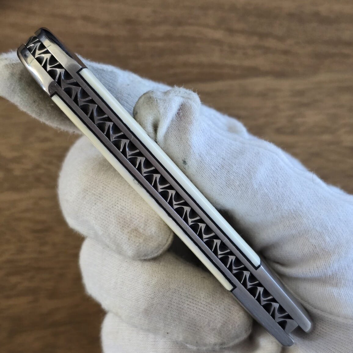 K'Roo Custom Easy Open Wharncliffe Teardrop Jack in Warthog Tusk Created May 2024 by W. O'Kelly – gallery image 9