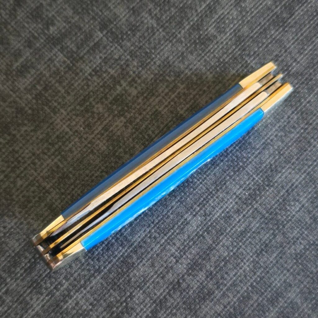 Frost Cutlery Trapper in Blue Synthetic Swirl – gallery image 2