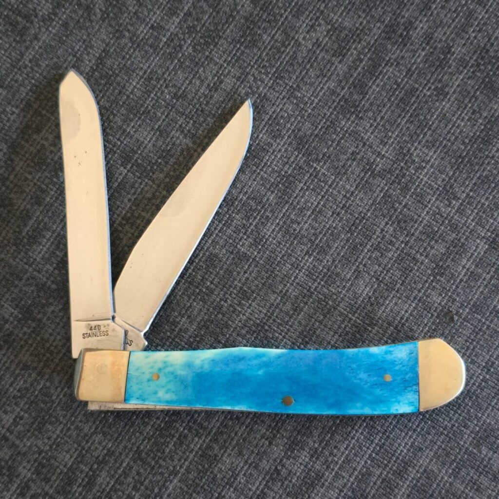 Frost Cutlery Trapper in Blue Bone – gallery image 4