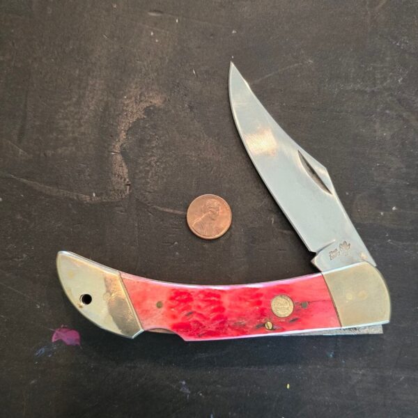 Frost Cutlery Jumbo Lockback Knife in Red Jigged Bone – gallery image 1