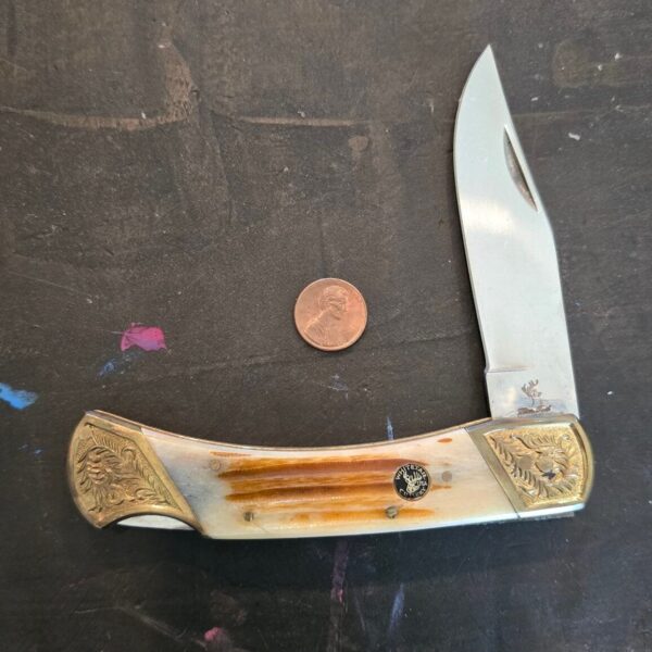 Frost Cutlery Jumbo Lockback Knife in Brown Jigged Bone – gallery image 1