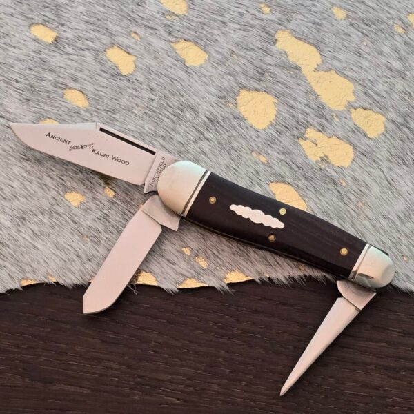 Great Eastern Cutlery #571312 Ancient Kauri Wood (1 of 9)