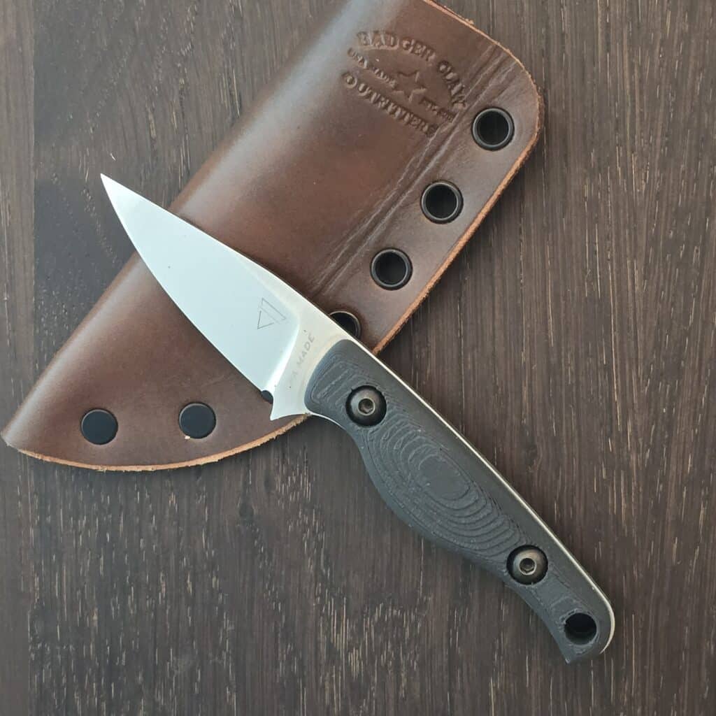 Creely Blades Minnow Black (extra orange scales included)- magnacut - leather sheath knife for sale